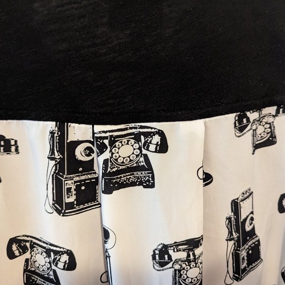 Anthropologie Porridge Black/White Telephone Print Tank - Picture 11 of 14